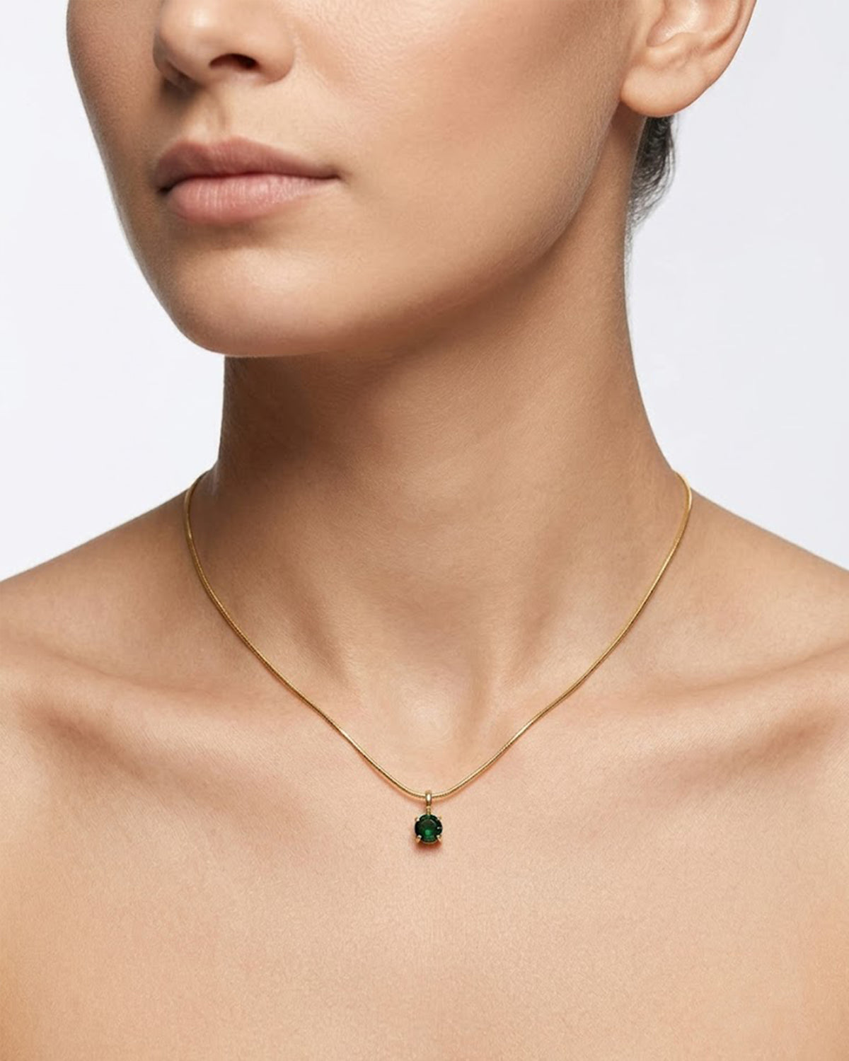 Emerald Luxe Solitaire Necklace