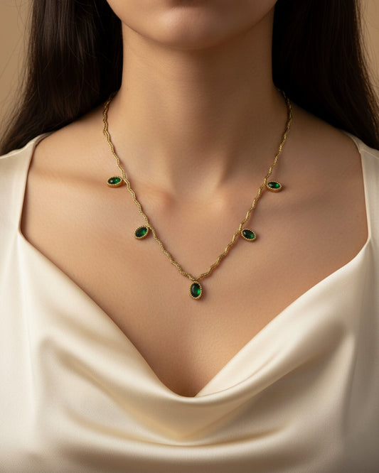 Noor-E-Eid | Emerald Green Curve Chain Necklace | Luxe Gift Set