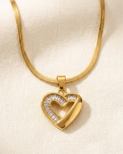 Baguette-cut crystal heart Necklace