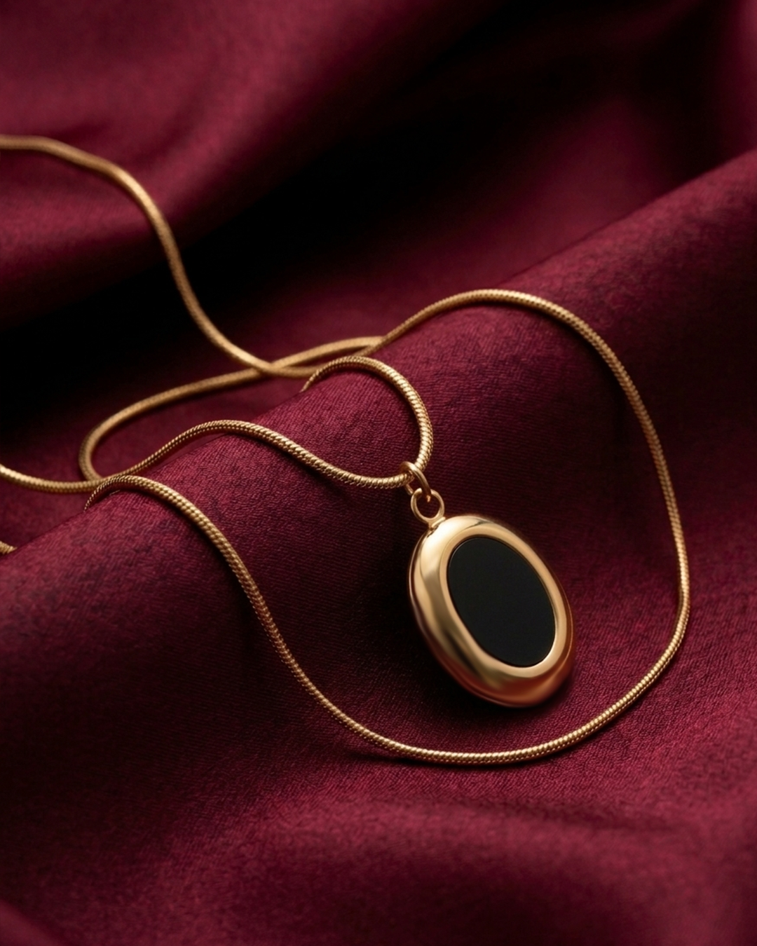 Golden Onyx Oval Necklace | Rakhi Gift