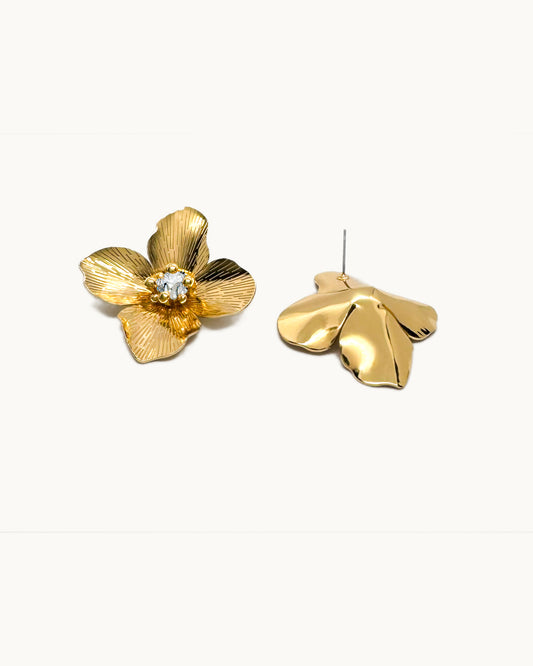 Petal Gleam Studs
