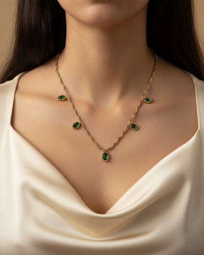 To Mom | Emerald Green Curve Chain Necklace | Gift Set